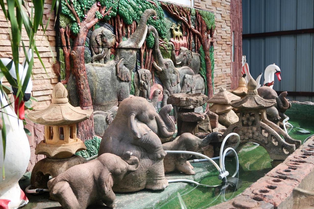素叻他尼 南安旅馆酒店 外观 照片
